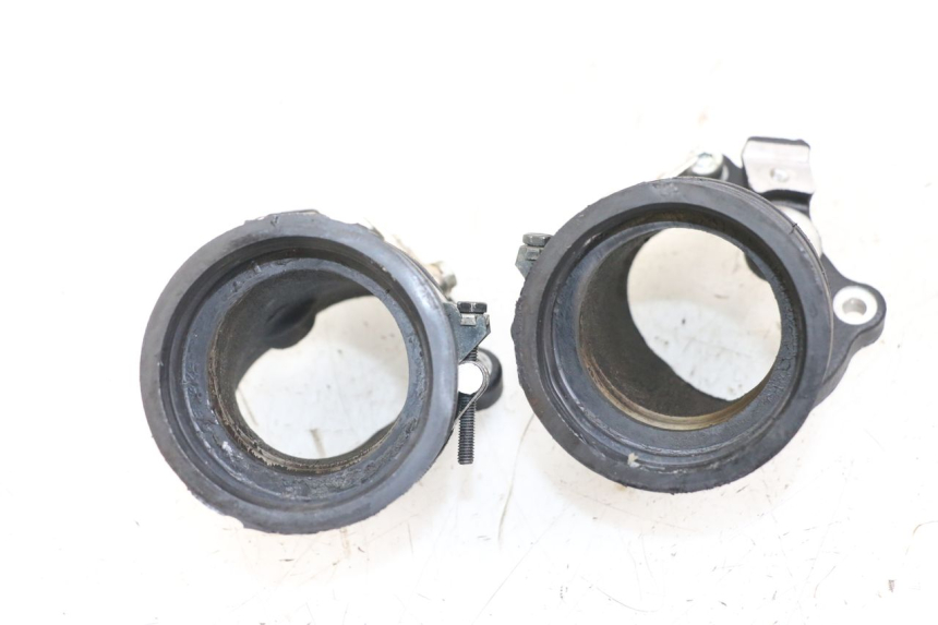 photo de INTAKE PIPE MOTO GUZZI NORGE 8V GT 1200 (2011 - 2016) - Zoom on usage condition