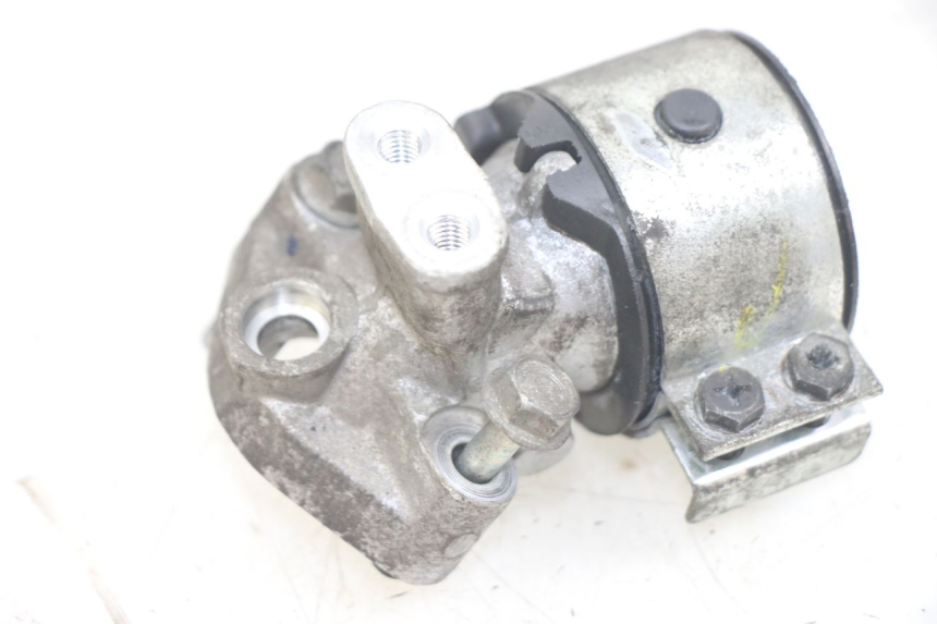 photo de INTAKE MANIFOLD HONDA PCX (JF28) 125 (2009 - 2011) - Alternative perspective