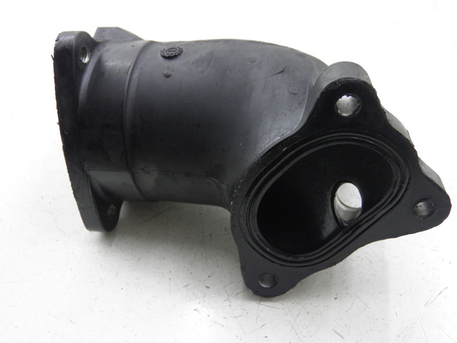 photo de INTAKE PIPE PIAGGIO XEVO 400 (2007) - Technical close-up