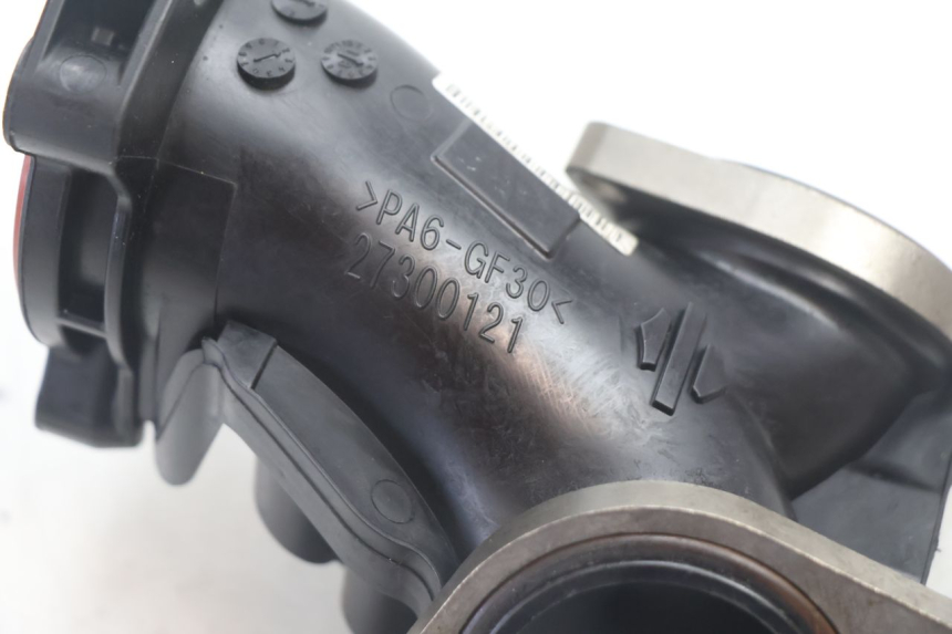 photo de INTAKE PIPE HARLEY DAVIDSON ROAD GLIDE FLTRXSE 1920 (2018 - 2022) - Fixing points details