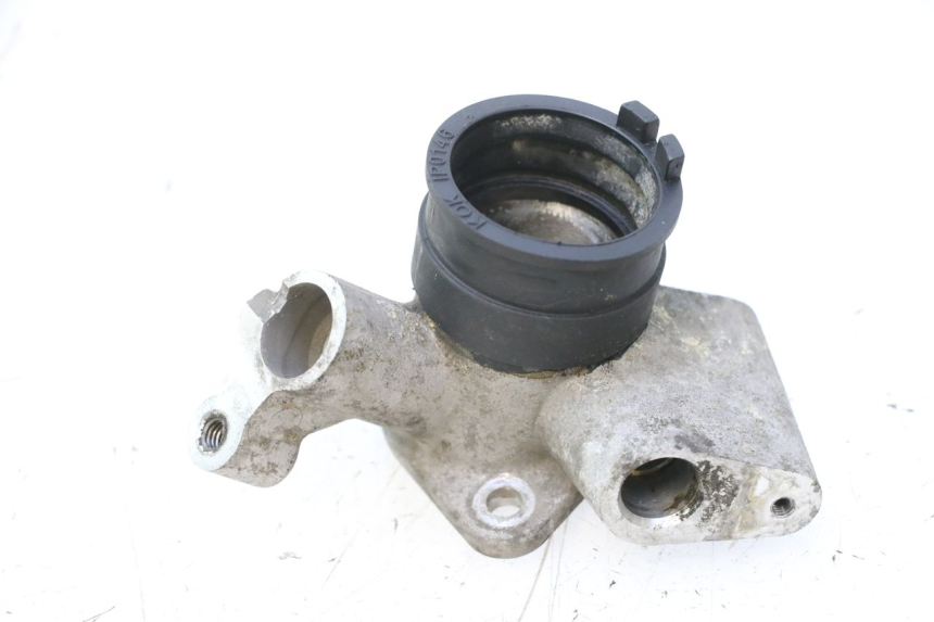 photo de INTAKE MANIFOLD PEUGEOT SATELIS 125 (2006 - 2009) - Alternative perspective