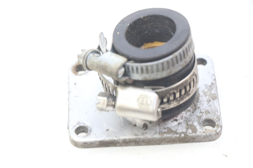 photo de INTAKE MANIFOLD DERBI SENDA 50 (2003 - 2005) - Fixing points details
