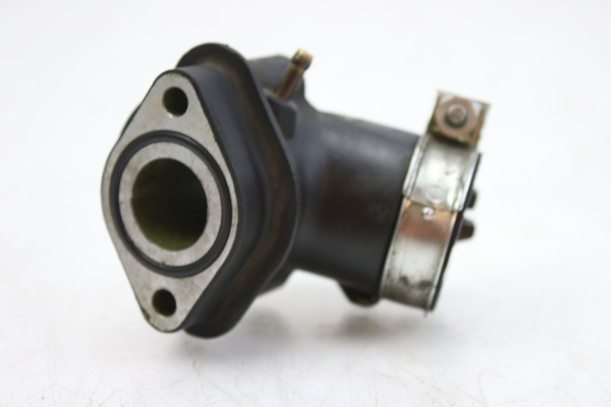 photo de INTAKE MANIFOLD KYMCO SENTO 100 (2008 - 2013) - Zoom on usage condition