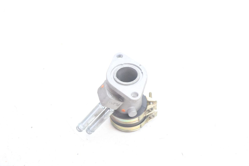 photo de INTAKE PIPE MASH SEVENTY FIVE 125 (2013 - 2021) - Fixing points details