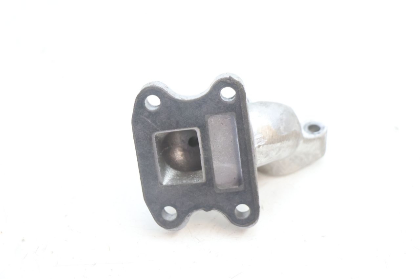 photo de INTAKE MANIFOLD PEUGEOT SPEEDFIGHT LC 50 (1996 - 2002) - Alternative perspective