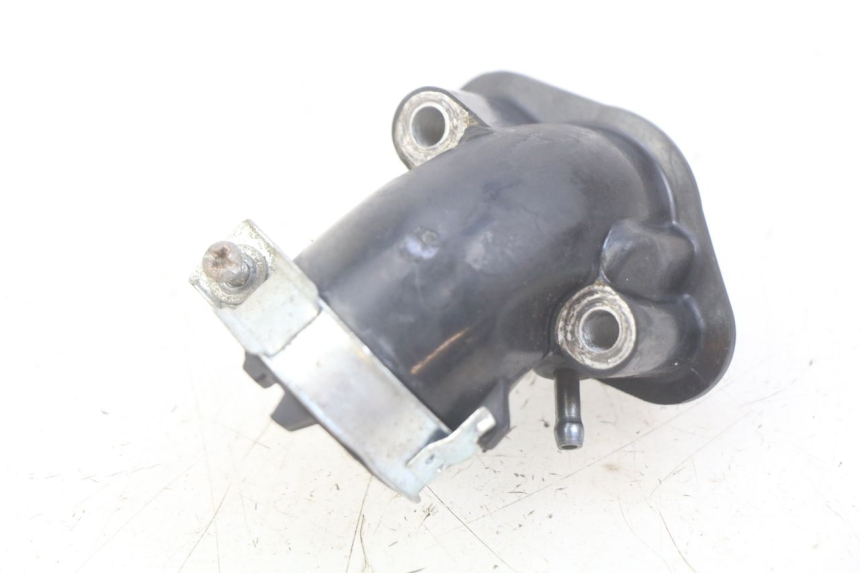 photo de INTAKE MANIFOLD PEUGEOT V-CLIC VCLIC 50 (2007 - 2013) - Alternative perspective