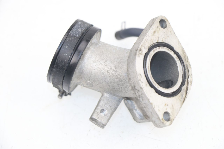 photo de INTAKE MANIFOLD YAMAHA XMAX X-MAX 125 (2006 - 2009) - Zoom on usage condition
