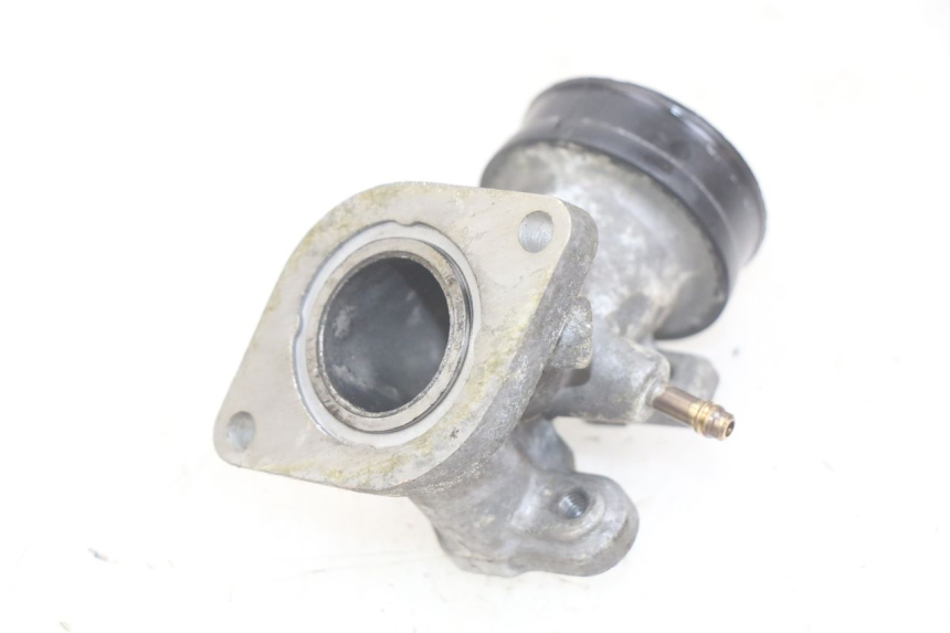 photo de INTAKE MANIFOLD YAMAHA XMAX X-MAX 125 (2006 - 2009) - Zoom on usage condition