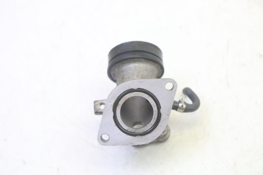 photo de INTAKE PIPE YAMAHA X-MAX XMAX 125 (2010 - 2013) - Alternative perspective