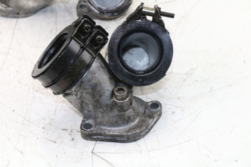 photo de INTAKE PIPE YAMAHA XJS DIVERSION 600 (1997 - 1999) - Component detail