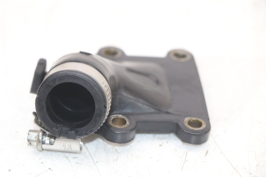 photo de INTAKE PIPE YAMAHA BW'S NG NEXT GENERATION 50 (1996 - 2003) - Zoom on usage condition