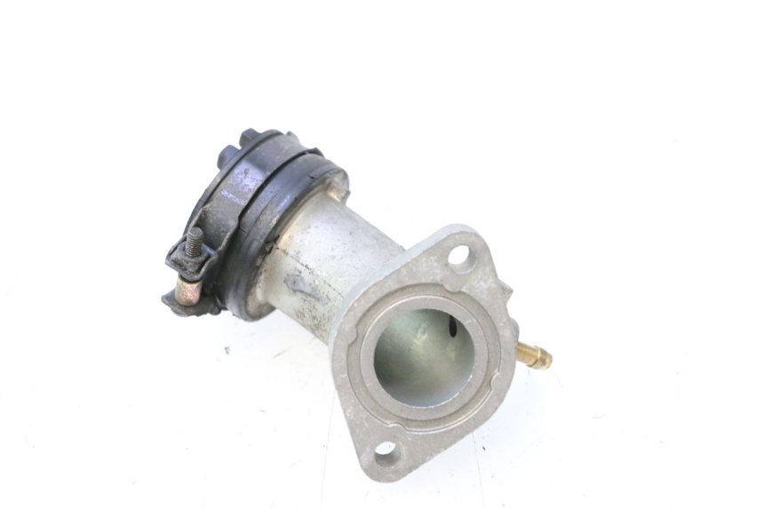 photo de INTAKE MANIFOLD YAMAHA YP MAJESTY 125 (1998 - 2001) - Technical close-up