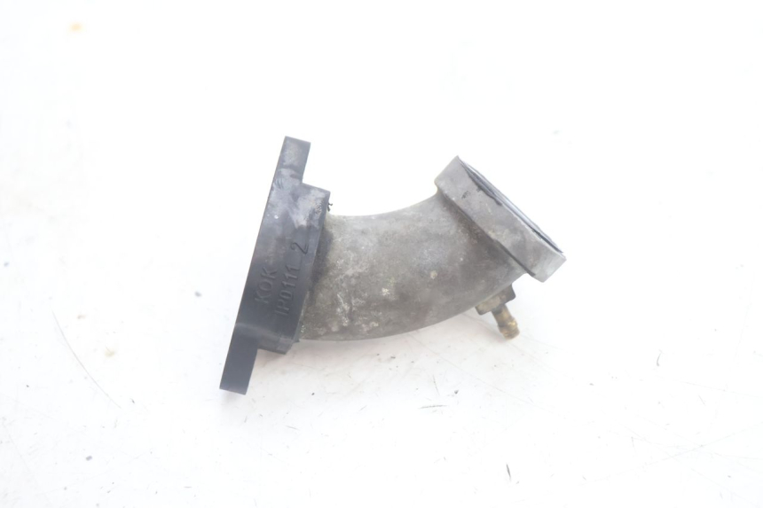 photo de INTAKE MANIFOLD YAMAHA YP MAJESTY 125 (2002 - 2006) - Technical close-up