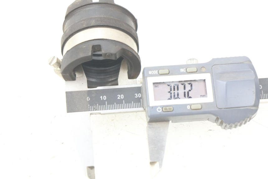 photo de INTAKE MANIFOLD PIAGGIO ZIP 4T 50 (2018 - 2020) - Zoom on usage condition