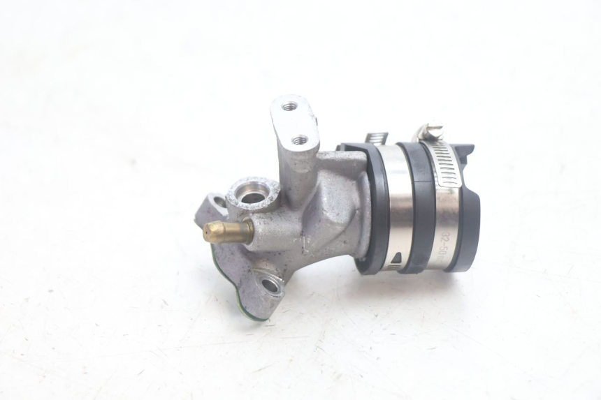 photo de INTAKE PIPE PIAGGIO ZIP IGET 4T 50 (2021 - 2023) - Zoom on usage condition