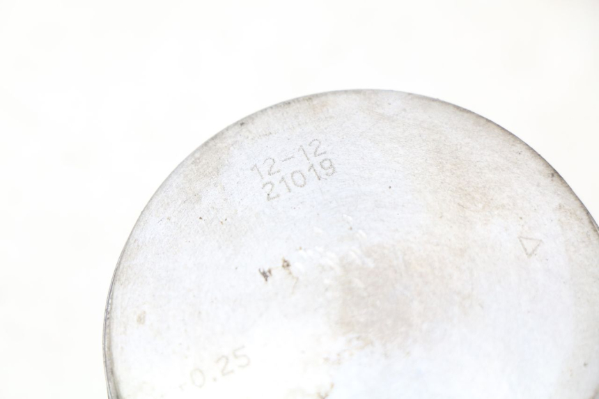 photo de PISTON YAMAHA BLASTER 200 (1987 - 2002) - Technical close-up