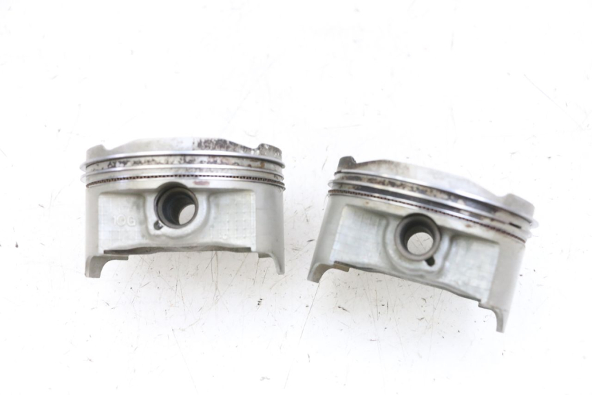 photo de PISTON SUZUKI BURGMAN EXECUTIVE ABS 650 (2006 - 2012) - Surface and material condition