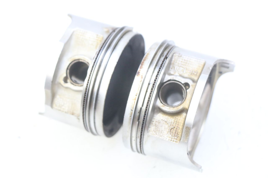 photo de PISTON HONDA CBF 500 (2004 - 2007) - Component detail