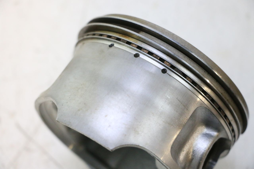 photo de PISTON SUZUKI DR S 600 (1985 - 1989) - Product overview