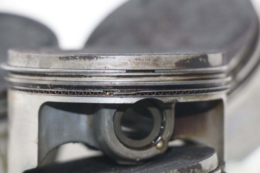 photo de PISTON YAMAHA FJR ABS 1300 (2006 - 2012) - Component detail