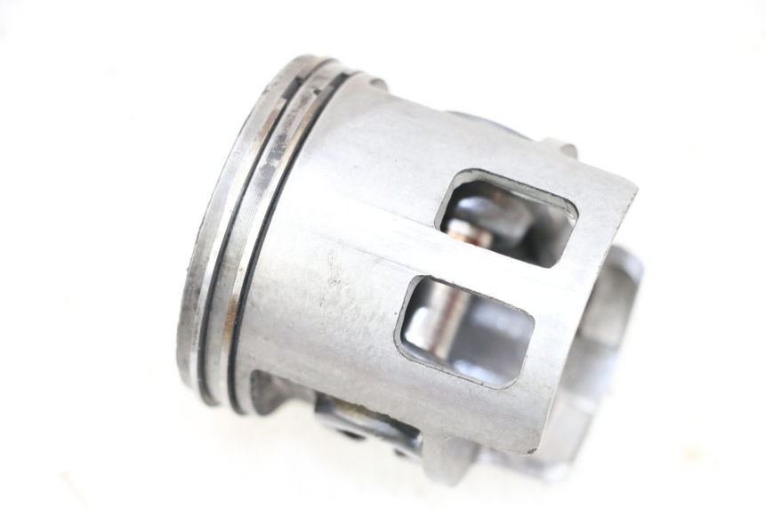 photo de PISTON MBK OVETTO ONE 2T 50 (2013 - 2017) - Fixing points details