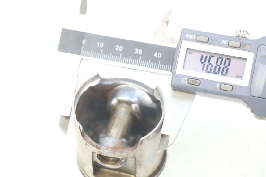 photo de PISTON DERBI SENDA 50 (2003 - 2005) - Component detail