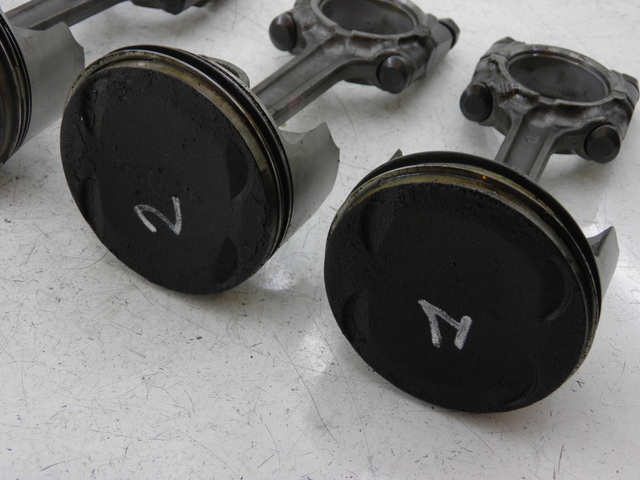 photo de PISTON YAMAHA FJR 1300 (2004 - 2005) - Component detail