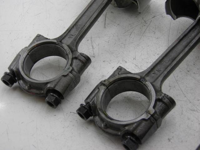 photo de PISTON YAMAHA FJR 1300 (2004 - 2005) - Component zoom