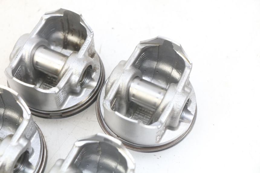 photo de PISTON KAWASAKI Z 750 (2007 - 2013) - Alternative perspective