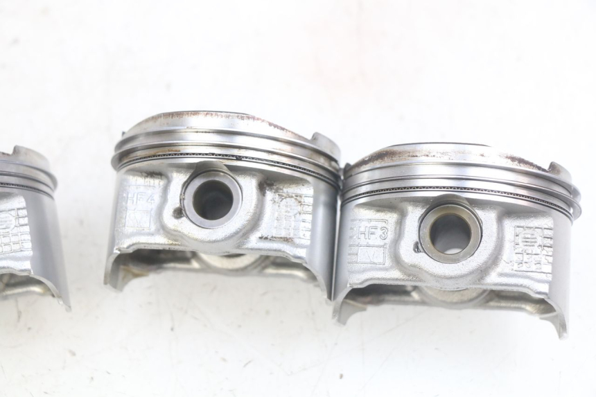 photo de PISTON KAWASAKI Z 750 (2007 - 2013) - Fixing points details