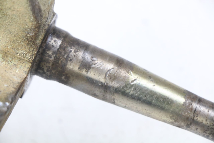 photo de SPINDLE KNUCKLE YAMAHA BLASTER 200 (1987 - 2002) - Technical close-up