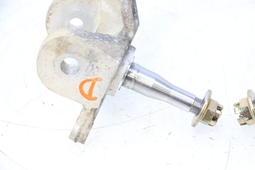 photo de STUB AXLE PINS KYMCO MXU R 250 (2004 - 2010) - Product overview