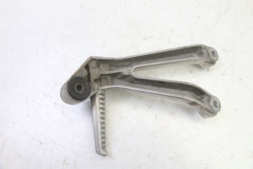 photo de REAR RIGHT FOOTREST MOUNT HONDA CBR RR FIREBLADE 900 (1992 - 1994) - Product overview