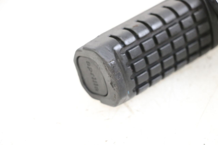 photo de REAR RIGHT FOOTREST MOUNT APRILIA CLASSIC 125 (1995 - 2001) - Component detail