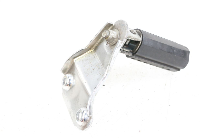 photo de REAR RIGHT FOOTREST MOUNT APRILIA CLASSIC 125 (1995 - 2001) - Technical close-up