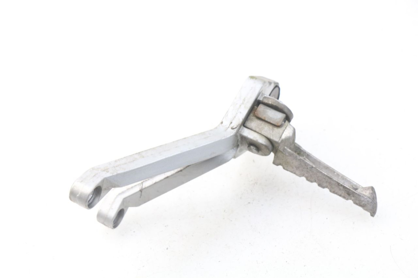 photo de REAR RIGHT FOOTREST MOUNT HYOSUNG COMET GTR 125 (2007 - 2014) - Alternative perspective