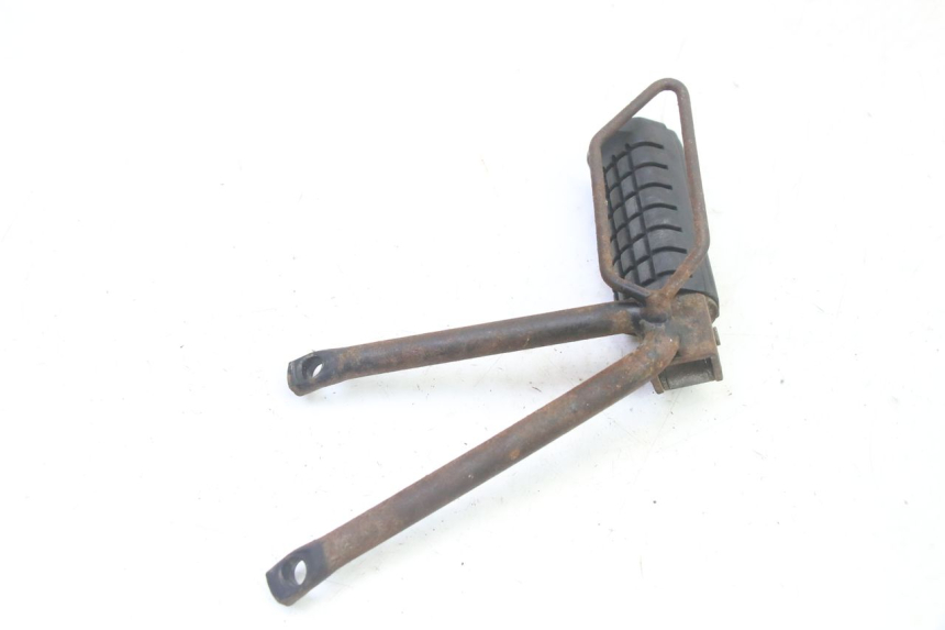 photo de REAR RIGHT FOOTREST MOUNT APRILIA ETX 125 (1998 - 2002) - Product overview