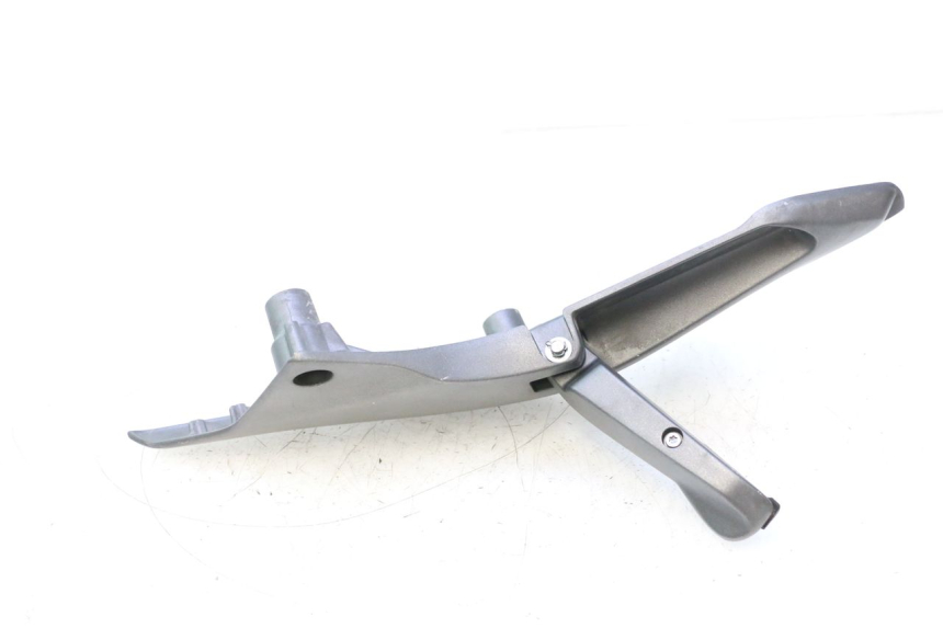 photo de REAR RIGHT FOOTREST MOUNT HONDA FJS SILVER WING SILVERWING 400 (2005 - 2008) - Technical close-up