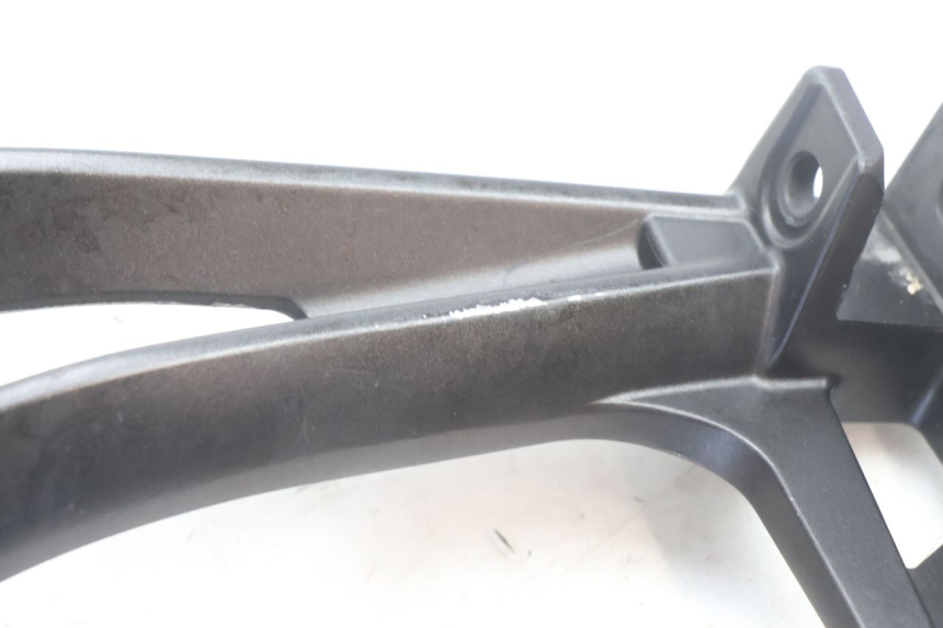 photo de REAR RIGHT FOOTREST MOUNT YAMAHA FZ8 800 (2010 - 2016) - Product overview