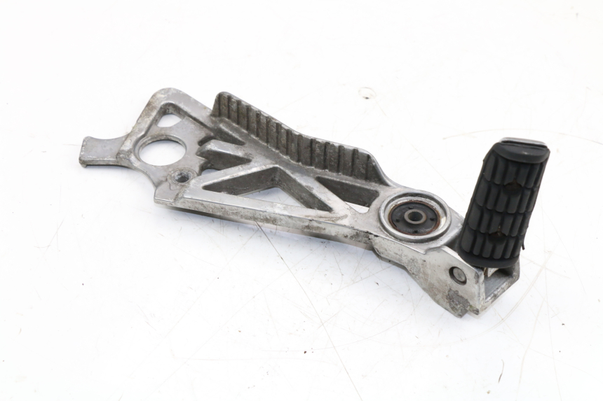 photo de REAR RIGHT FOOTREST MOUNT YAMAHA FZX FAZER 750 (1987 - 1998) - Component detail