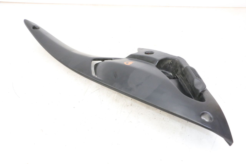 photo de REAR RIGHT FOOTREST MOUNT GILERA NEXUS 300 (2008 - 2013) - Product overview