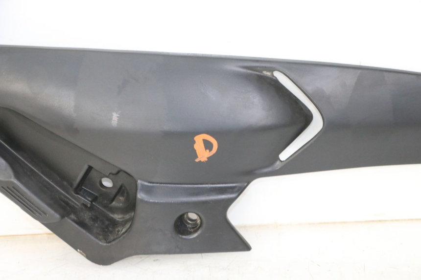 photo de REAR RIGHT FOOTREST MOUNT GILERA NEXUS 300 (2008 - 2013) - Checked used part