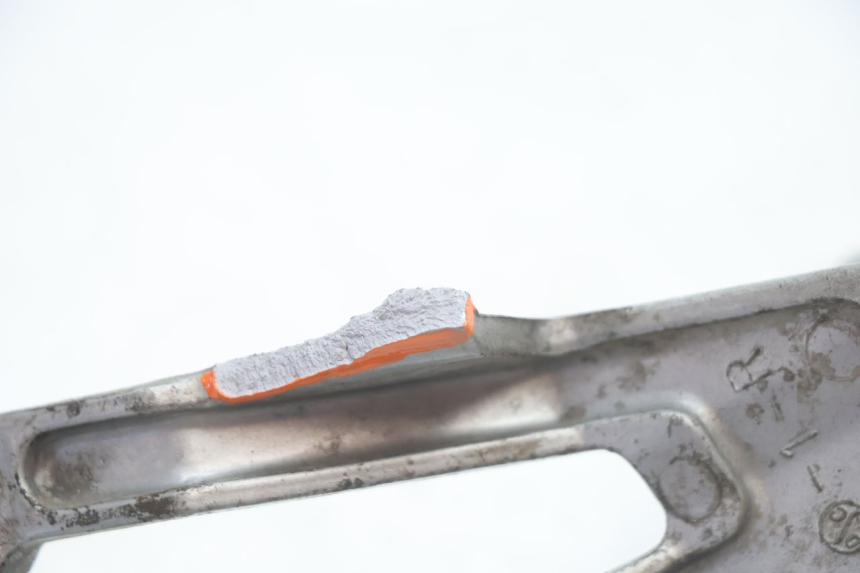 photo de REAR RIGHT FOOTREST MOUNT KAWASAKI GPX F ZX750F 750 (1986 - 1990) - Fixing points details