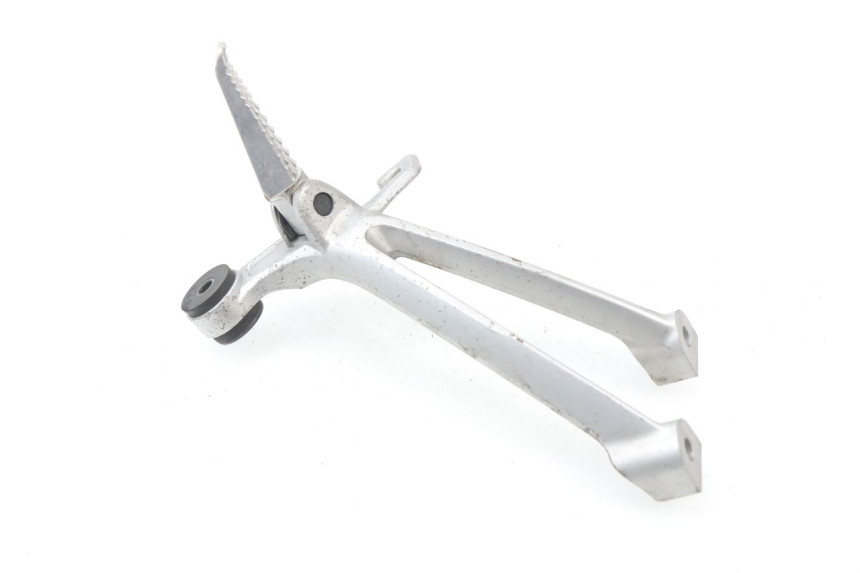 photo de REAR RIGHT FOOTREST MOUNT SUZUKI GSX-R GSXR 600 (2008 - 2010) - Technical close-up