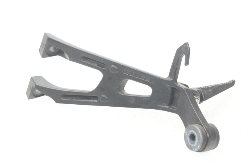 photo de REAR RIGHT FOOTREST MOUNT SUZUKI GSX-R GSXR K16 1000 (2012 - 2016) - Fixing points details