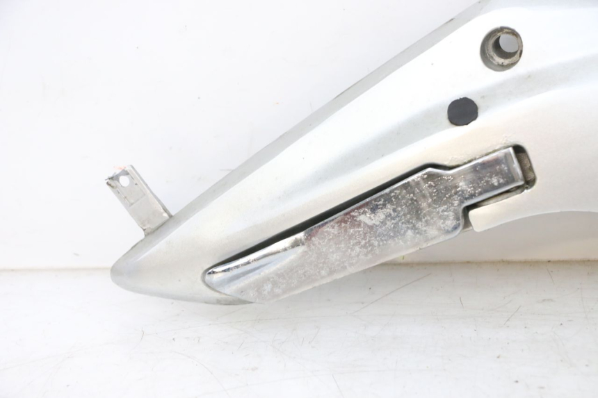 photo de REAR RIGHT FOOTREST MOUNT JM MOTORS GTS 125 (2015 - 2019) - Distinctive features