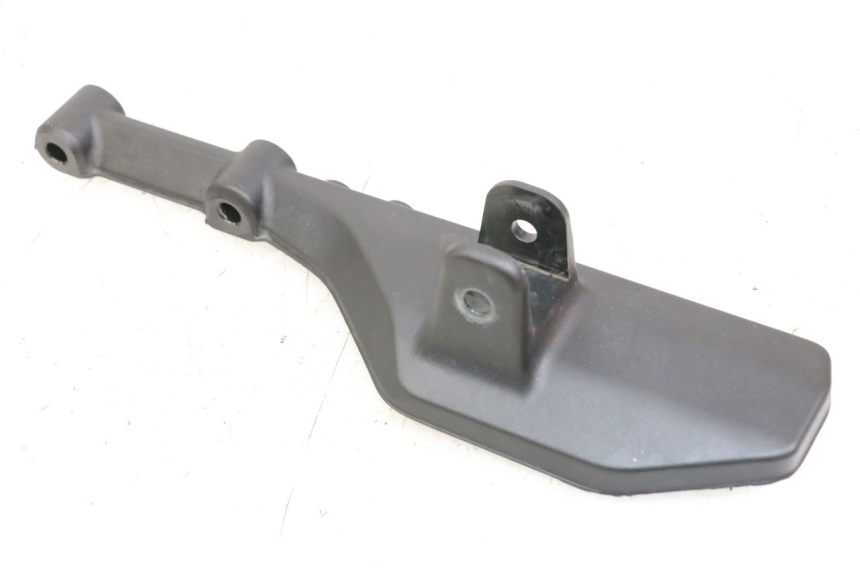 photo de REAR RIGHT FOOTREST MOUNT HUSQVARNA SVARTPILEN 401 (2018 - 2023) - Alternative perspective