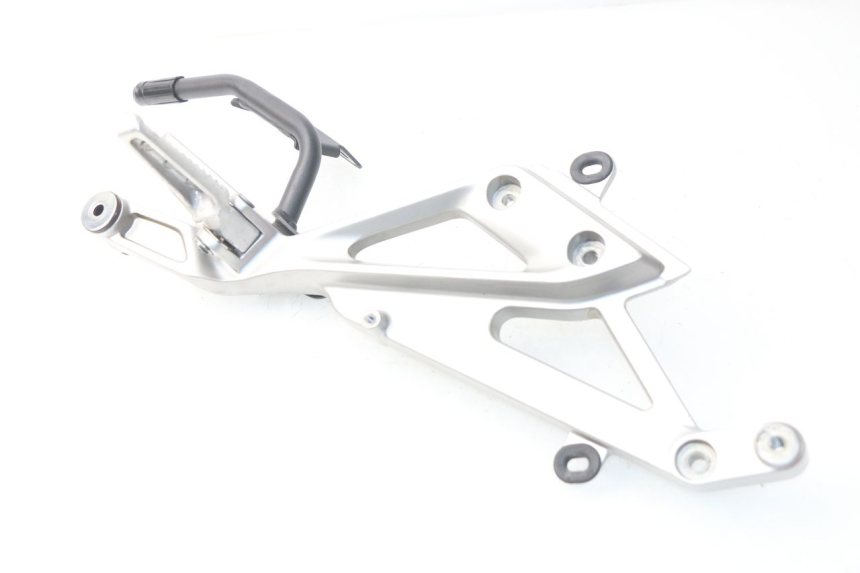 photo de REAR RIGHT FOOTREST MOUNT HONDA INTEGRA NC D 750 (2016 - 2018) - Main view