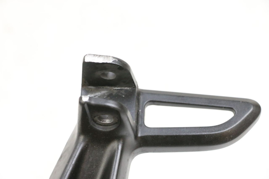 photo de REAR RIGHT FOOTREST MOUNT YAMAHA MT-07 MT07 ABS 700 (2018 - 2020) - Component detail