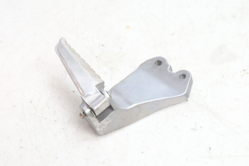 photo de REAR RIGHT FOOTREST MOUNT YAMAHA N-MAX NMAX 125 (2021 - 2024) - Component detail